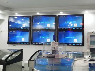 中億睿廣告機為深圳詩邁兒花園酒家餐飲業(yè)賦能，讓精彩已在“吃”之外